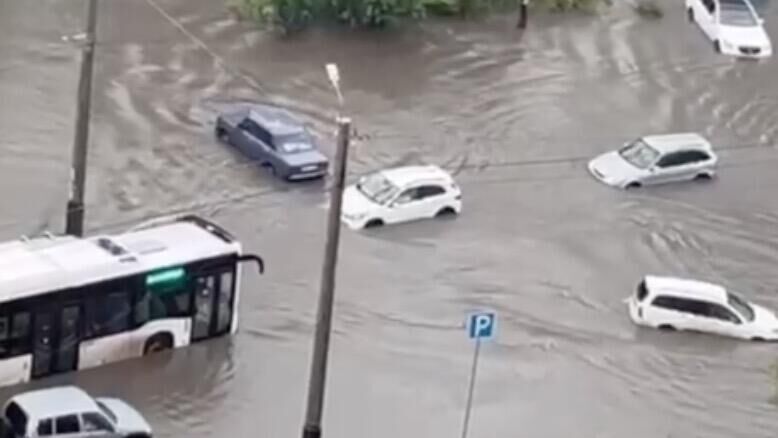 Пьяную ебут в Омске в сауне. Замечательная коллекция секс видео на 2110771.ru