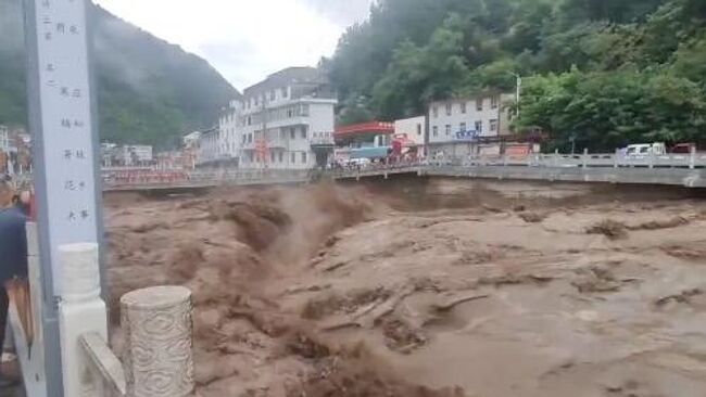 Наводнение в провинции Шэньси на северо-западе Китая