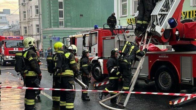 Пожар в Большом Сухаревском переулке в Москве