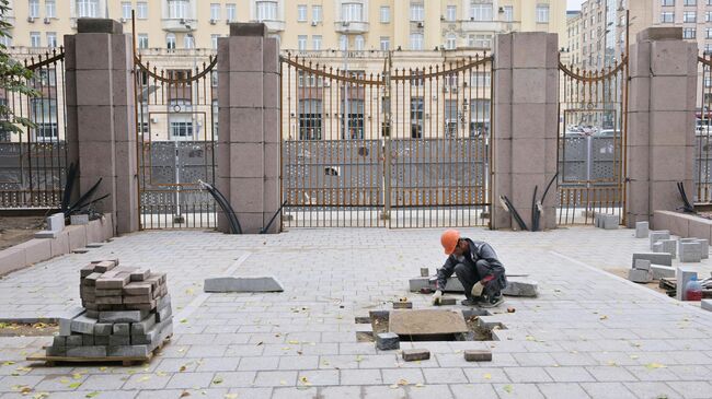 Работы по благоустройству сада Аквариум.