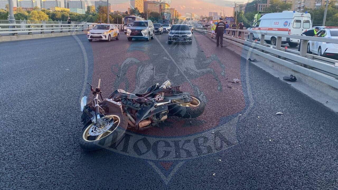 На месте ДТП с участием мотоциклиста на проспекте Мира в Москве - РИА Новости, 1920, 25.07.2024