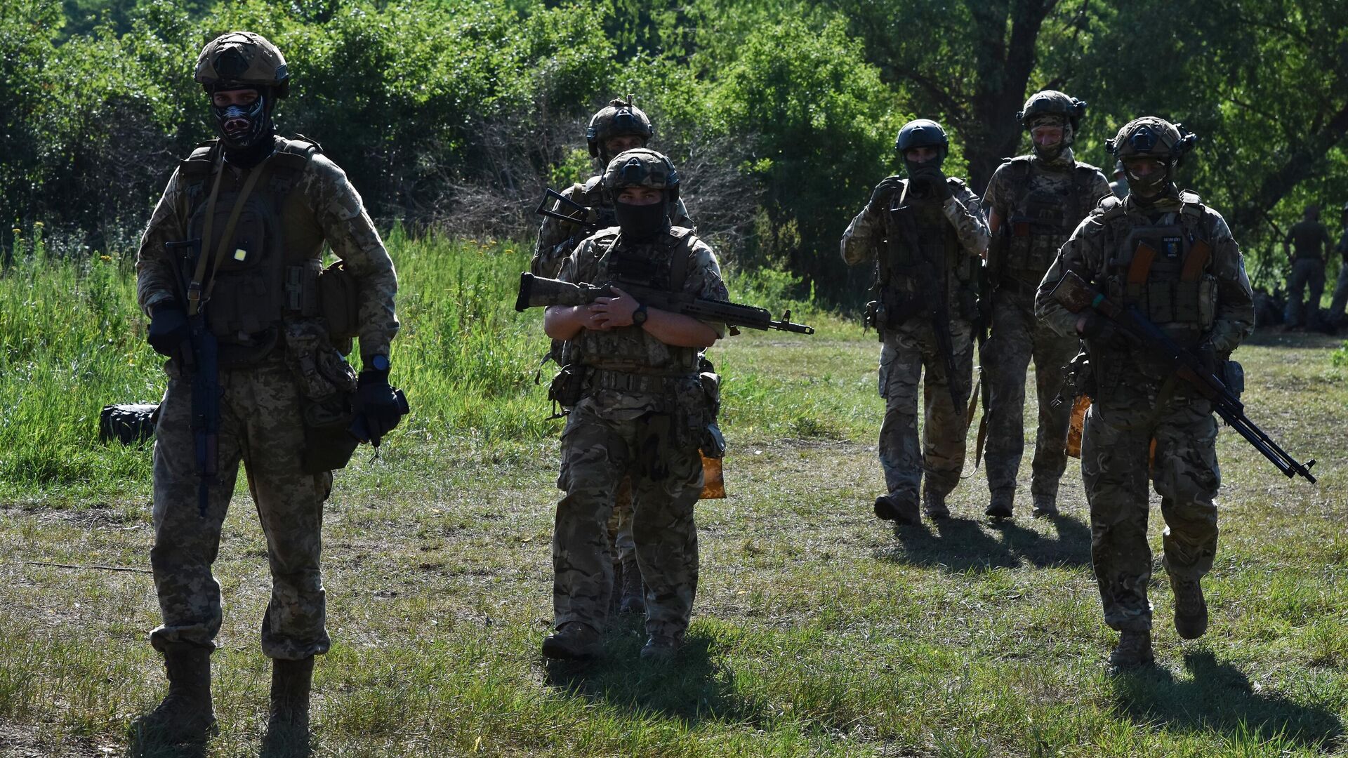 Украинские военнослужащие в Запорожской области - РИА Новости, 1920, 04.08.2024