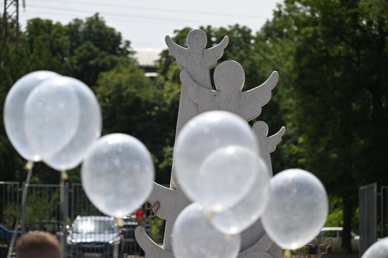 Траурное мероприятие ко Дню памяти детей-жертв войны в Донбассе пройдёт у мемориала погибшим детям Луганщины