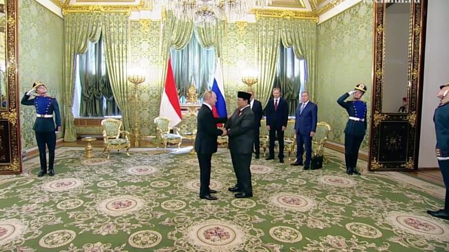 Встреча Владимира Путина с Прабово Субианто