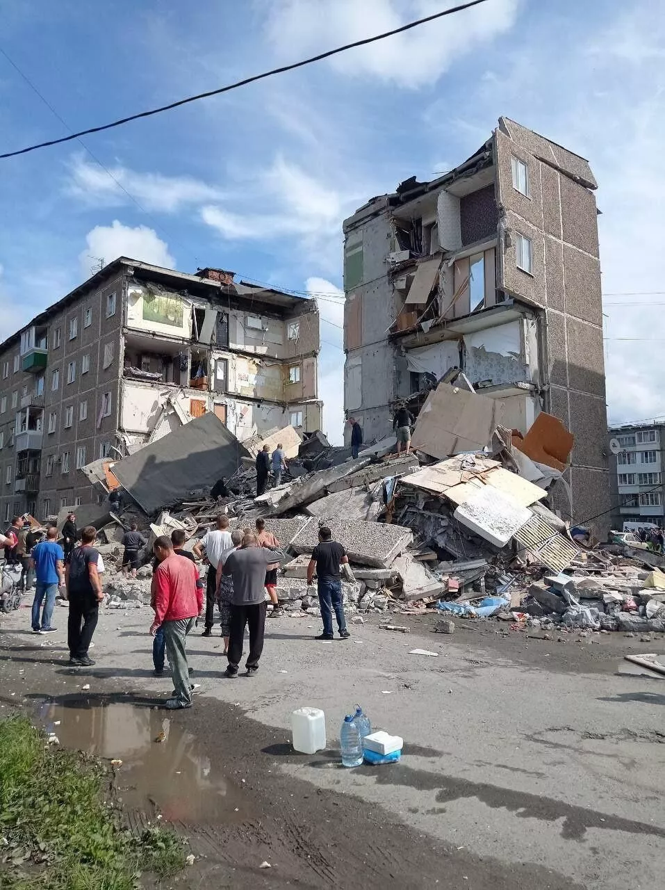 Обрушение жилого дома в Нижнем Тагиле Обрушение жилого дома в Нижнем Тагиле - РИА Новости, 1920, 01.08.2024