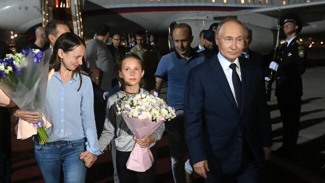 Дульцев рассказал о действиях Путина и СВР для освобождения его семьи
