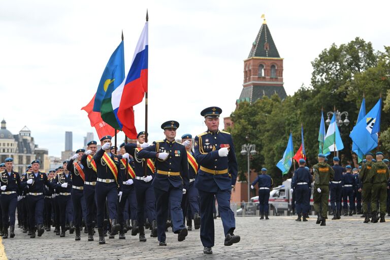 Празднование 94-й годовщины образования ВДВ на Красной площади в Москве