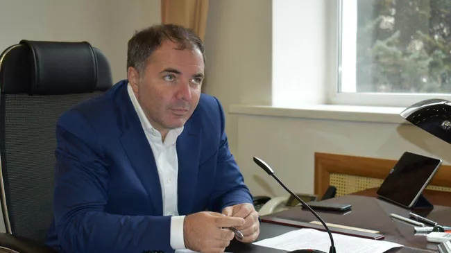 Александр Самбурский