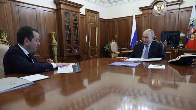 Путин встретился с губернатором Мурманской области