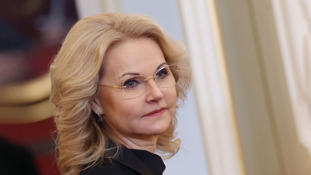 Голикова высказалась об идее платить зарплату за воспитание детей