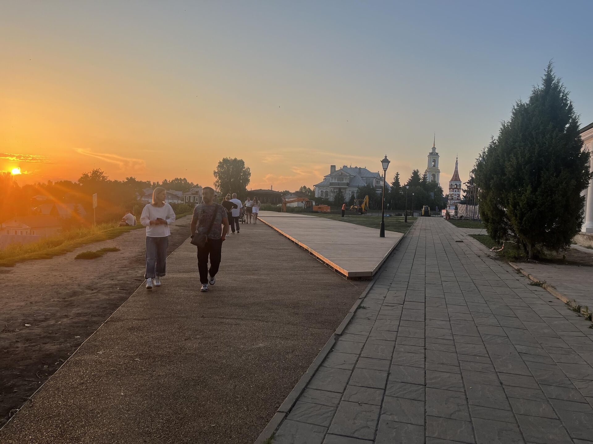 Смотровая площадка вечером - РИА Новости, 1920, 08.08.2024