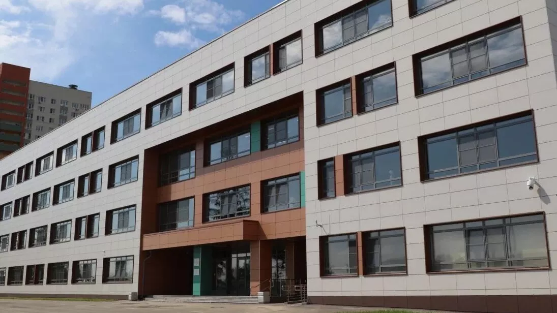 Школа, построенная в Нижнем Новгороде по нацпроекту Образование, - РИА Новости, 1920, 07.08.2024