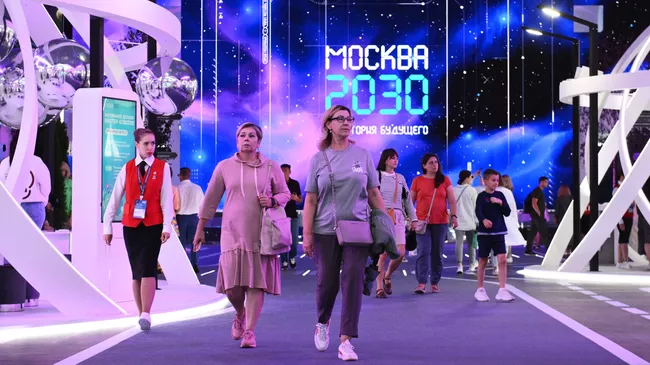 Выставка форума-фестиваля Территория будущего. Москва 2030 в Гостином дворе