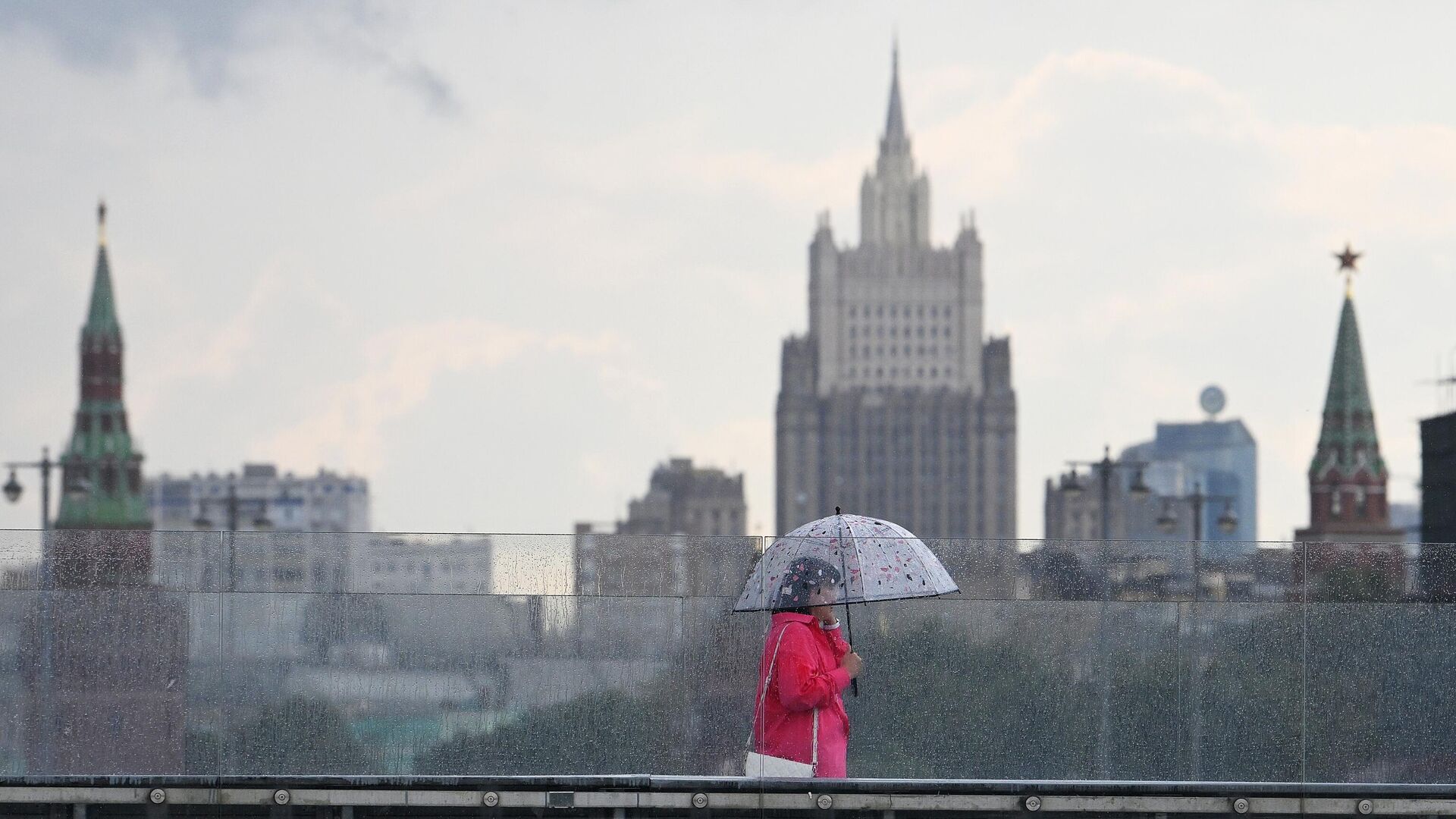 Дожди и температура до плюс 22 градусов ожидаются в Москве в среду