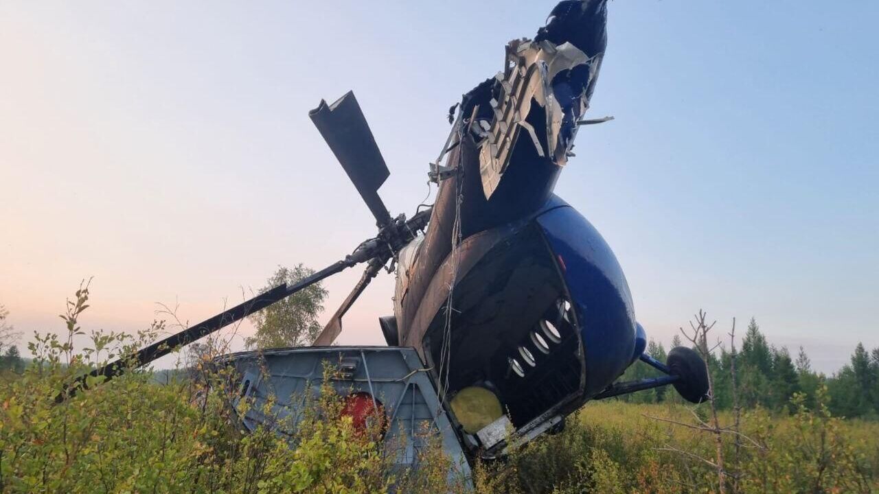 Место происшествия, где вертолёт Ми-8Т авиакомпании Алроса при посадке провалился в грунт в Сунтарском районе Якутии - РИА Новости, 1920, 15.10.2024