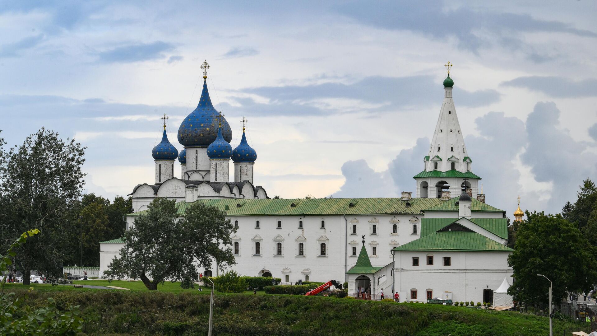 Суздальский кремль у реки Каменки - РИА Новости, 1920, 10.08.2024