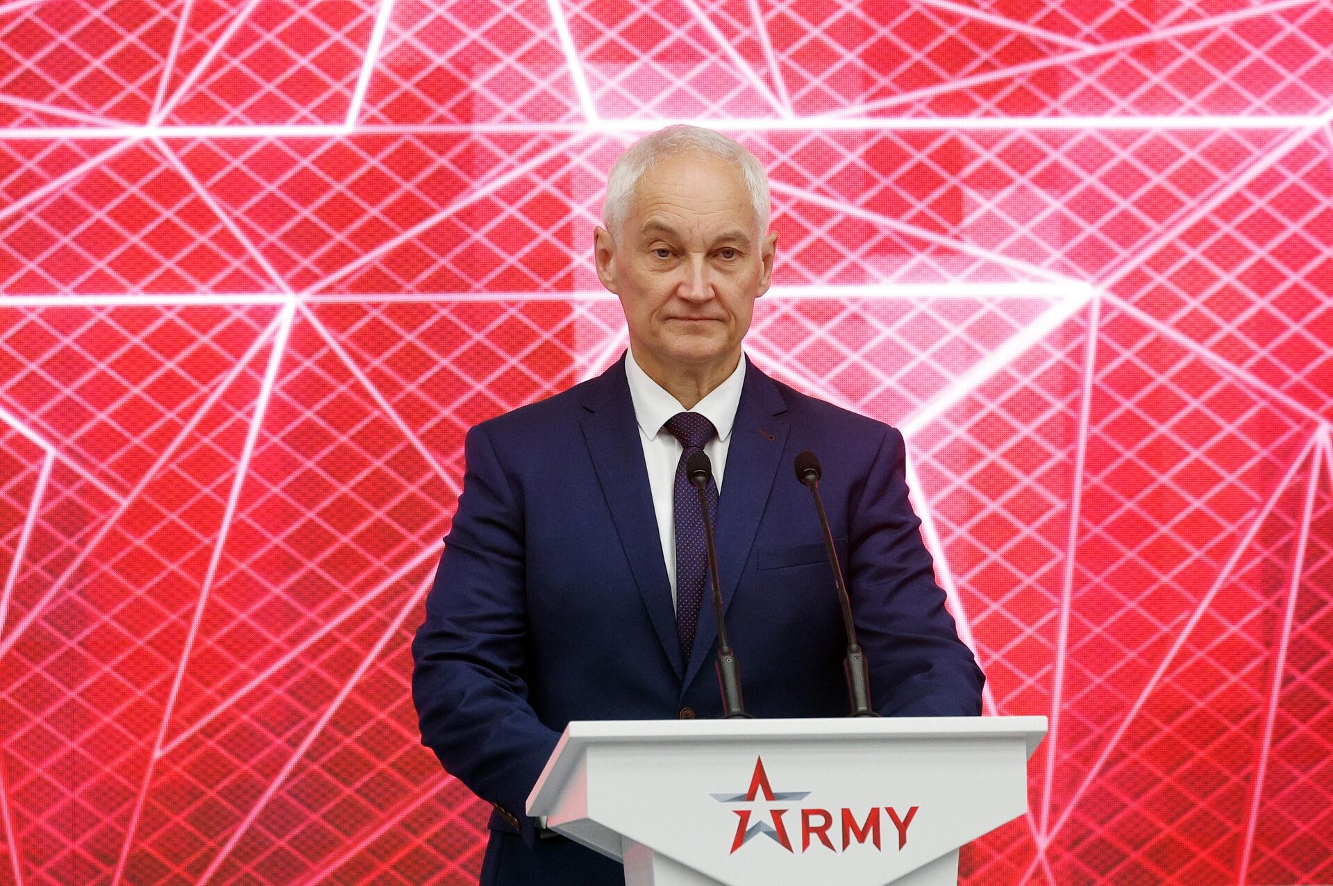Министр обороны РФ Андрей Белоусов выступает на Х Международном военно-техническом форуме Армия-2024 в Конгрессно-выставочном центре Патриот - РИА Новости, 1920, 31.10.2025