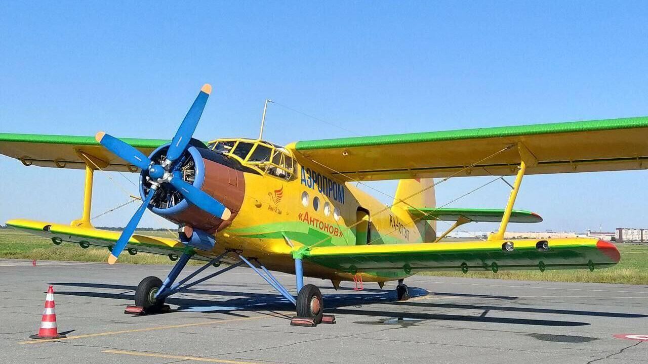 Первый рейс Омск - Усть-Ишим сегодня отправился из аэропорта Омск Центральный - РИА Новости, 1920, 14.08.2024