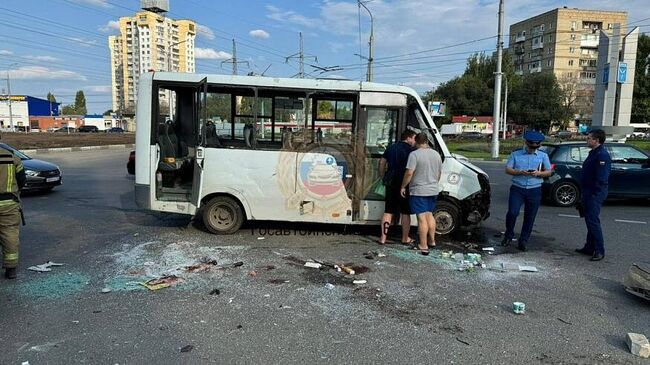 ДТП с участием маршрутки в Саратове