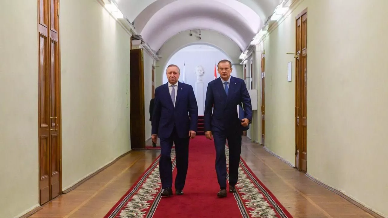 Губернаторы Ленинградской области Александр Дрозденко и Санкт-Петербурга Александр Беглов обсудили совместные экологические проекты - РИА Новости, 1920, 21.08.2024