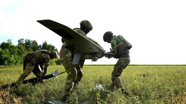 Военнослужащие расчета БПЛА