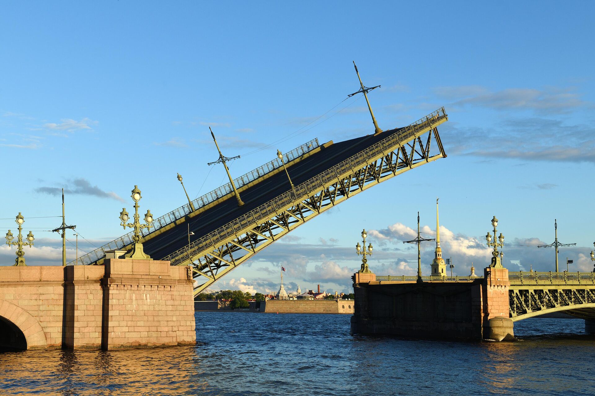 Троицкий мост в Санкт-Петербурге - РИА Новости, 1920, 09.09.2024