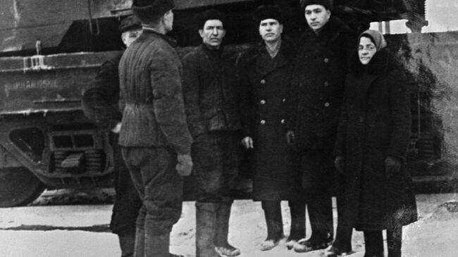 Машинист углепогрузочного крана Анатолий Черепанов