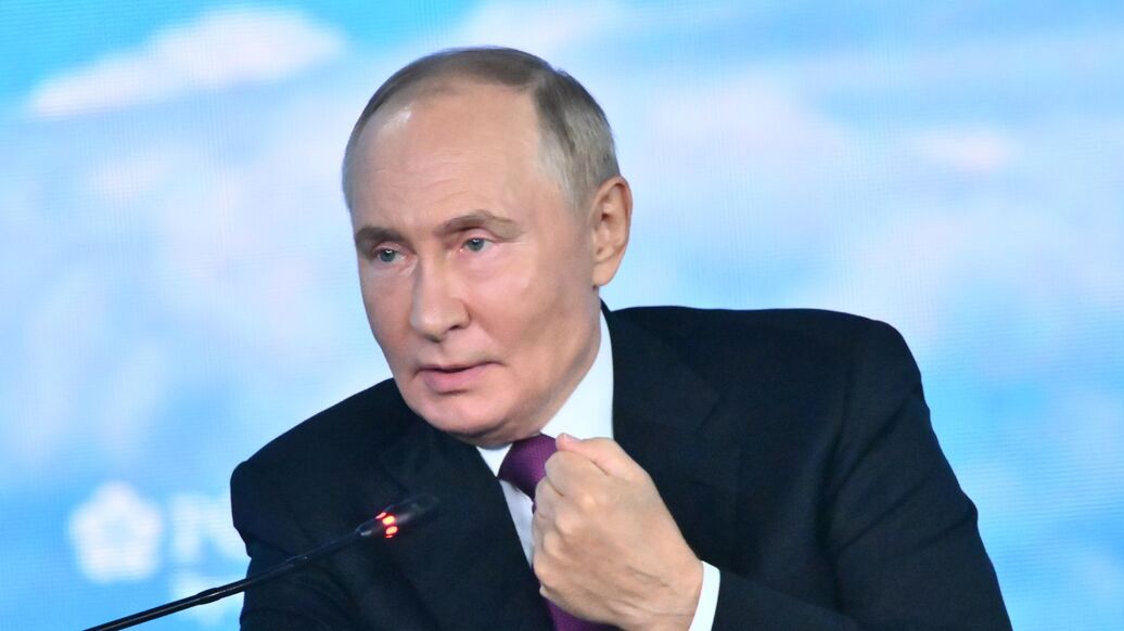 Во Франции раскрыли, как Путин сорвал план Макрона по Украине