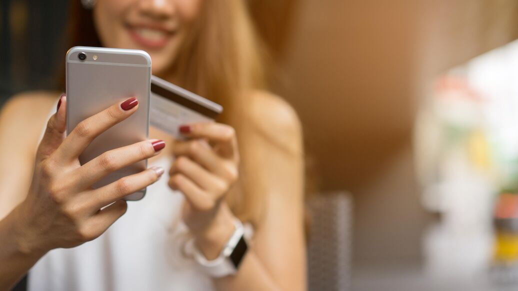 ЦБ включит крупные переводы самому себе по СБП в признаки мошеннических