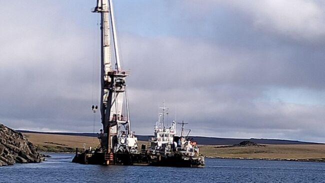 Плавучий кран из-за шторма затонул в Карском море в Красноярском крае