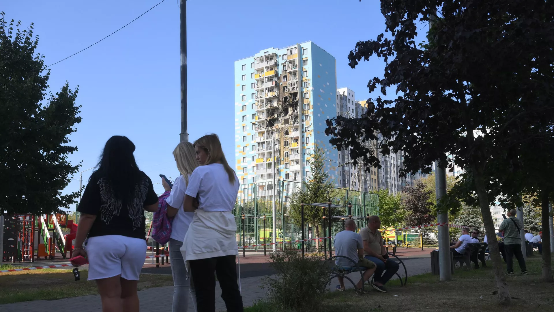 В поврежденном доме в Раменском стало возможно заходить в подъезды