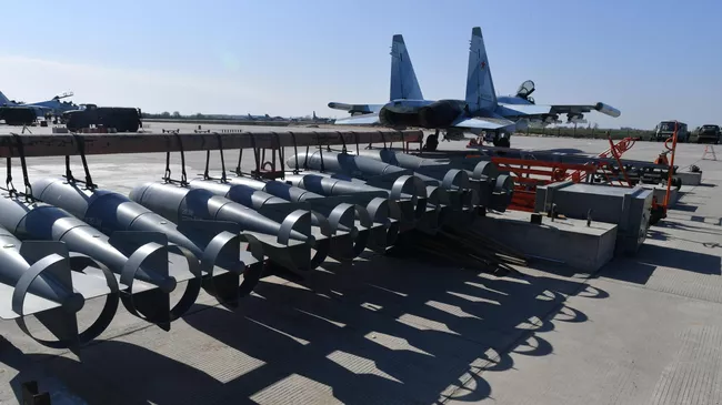 Авиабомбы ФАБ-500 на аэродроме
