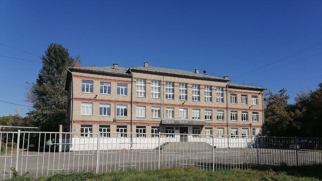 Напавшего на учеников в Челябинске задержали после сигнала тревоги