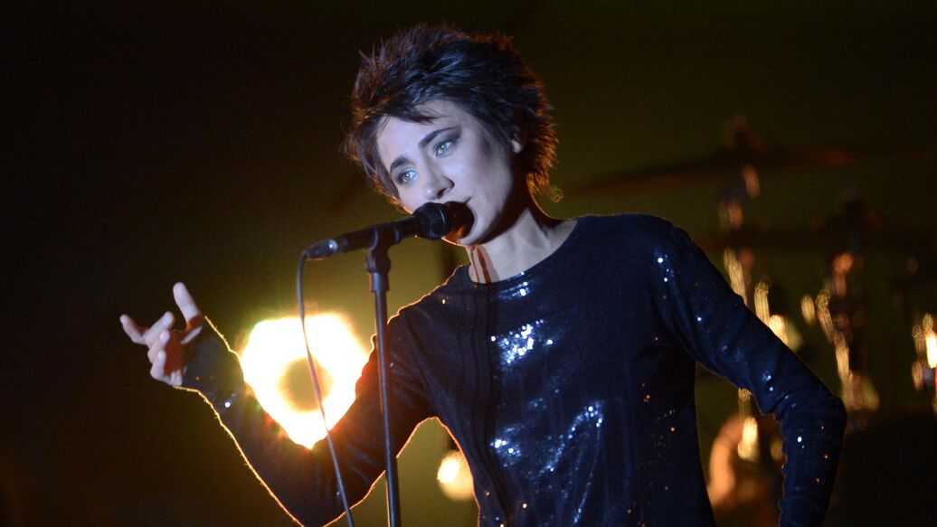 Земфира* и Чулпан Хаматова попали в базу украинского "Миротворца"