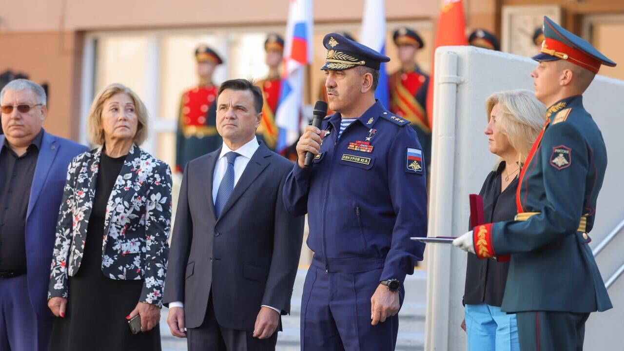 Мемориальную доску герою СВО Водопьянову открыли в подмосковном Нахабино - РИА Новости, 1920, 18.09.2024