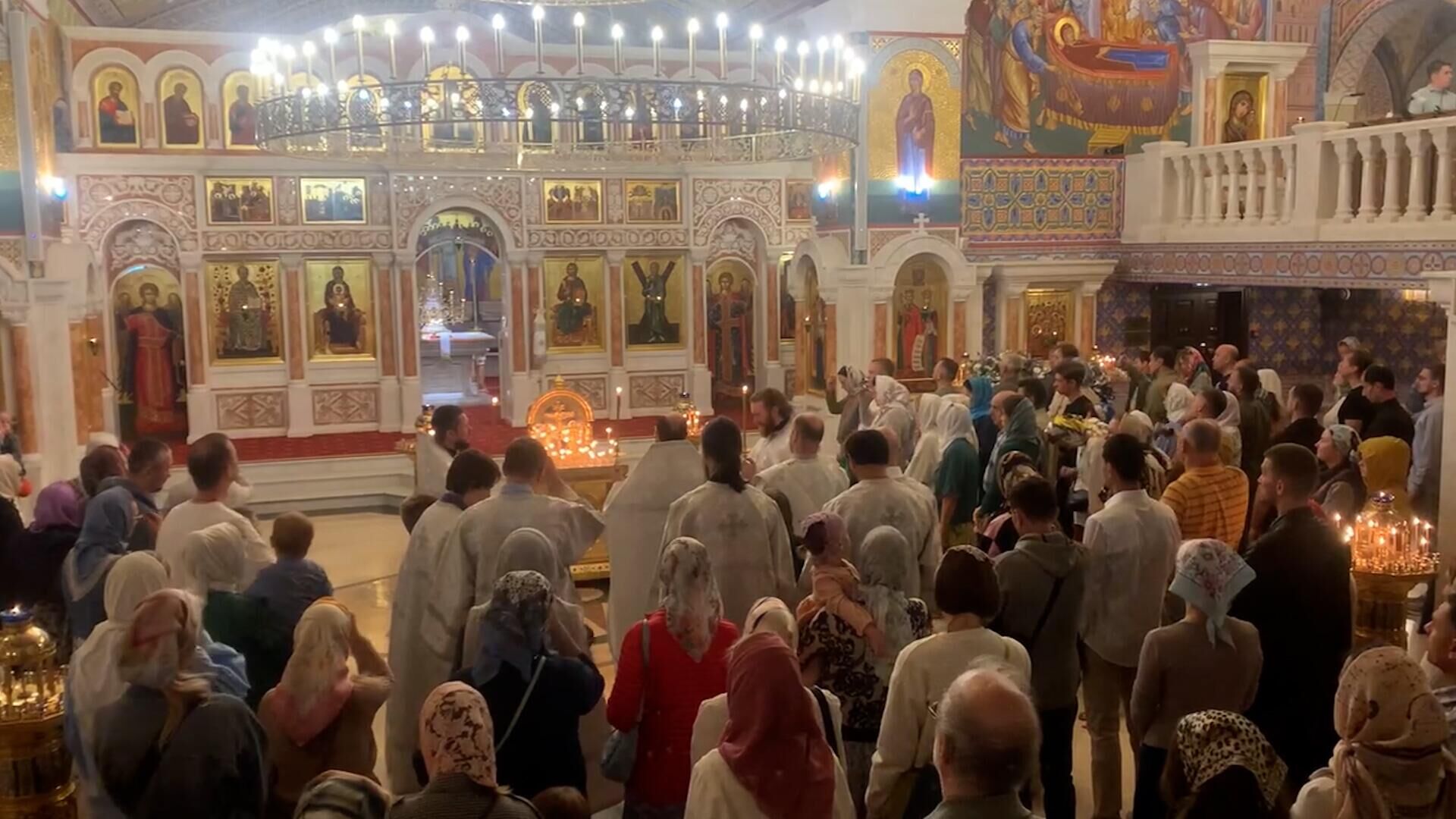 Панихида по жертвам теракта в Крокус Сити Холле в Никольском соборе Красногорска - РИА Новости, 1920, 22.09.2024