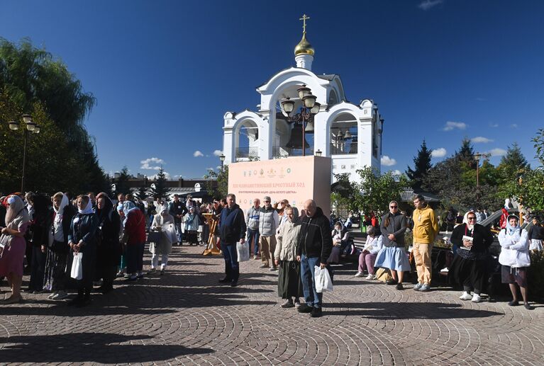 Участники XIII Елизаветинского Крестного хода