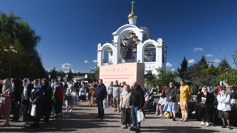 Участники XIII Елизаветинского Крестного хода