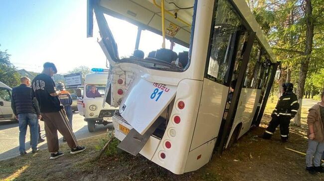 На месте ДТП с участием пассажирского автобуса в Ульяновске