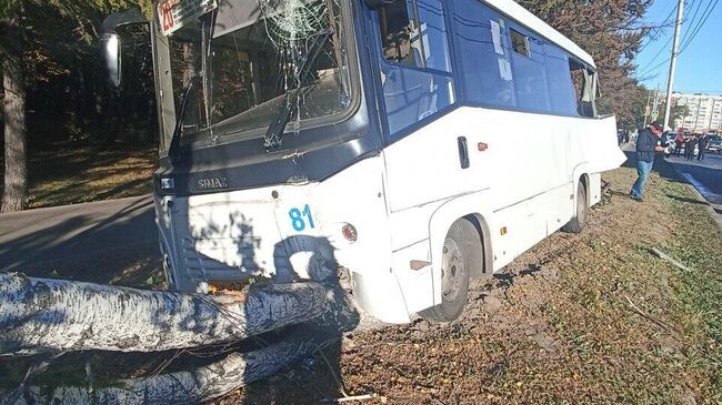 Место ДТП с участием пассажирского автобуса в Засвияжском районе Ульяновска. 25 сентября 2024