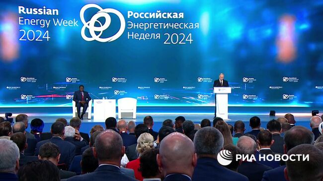 Путин: Запад не хочет конкуренции, потому что проигрывает в честной борьбе