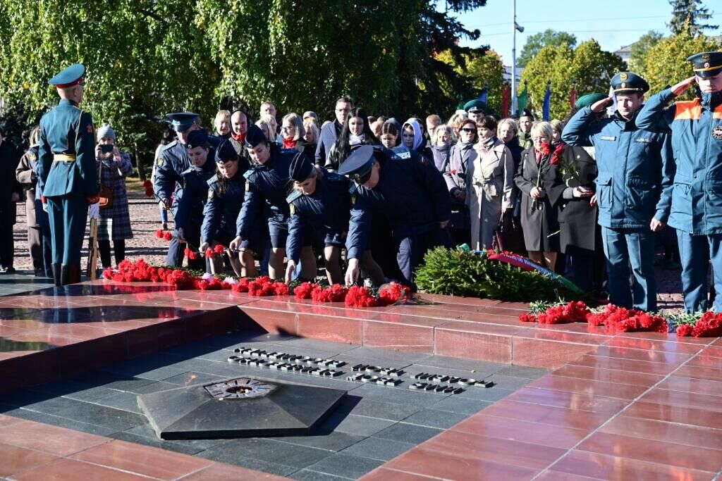 Память защитников Отечества почтили в День 80-летия освобождения Карелии - РИА Новости, 1920, 30.09.2024