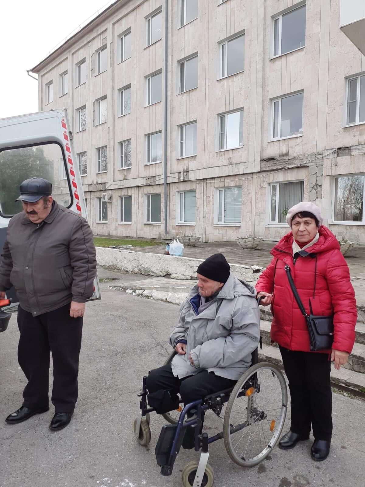 Валентина Валерьевна сопровождает бездомных в медучреждения - РИА Новости, 1920, 04.10.2024