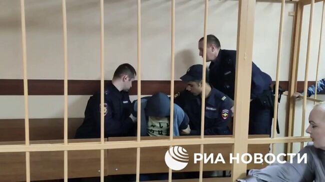 Задержанный за кражу кенгурят расплакался в здании суда