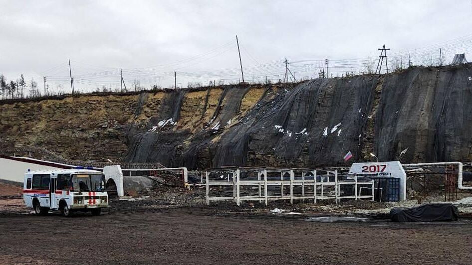 Произошло обрушение породы в очистном забое на шахте Восточная Денисовская в Нерюнгринском районе в Якутии - РИА Новости, 1920, 08.10.2024