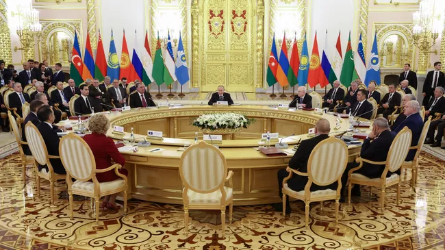 Президент РФ Владимир Путин на заседании Совета глав государств-участников Содружества независимых государств