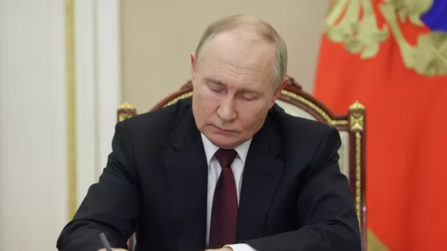 LIVE: Путин на заседании постоянных членов Совета Безопасности РФ