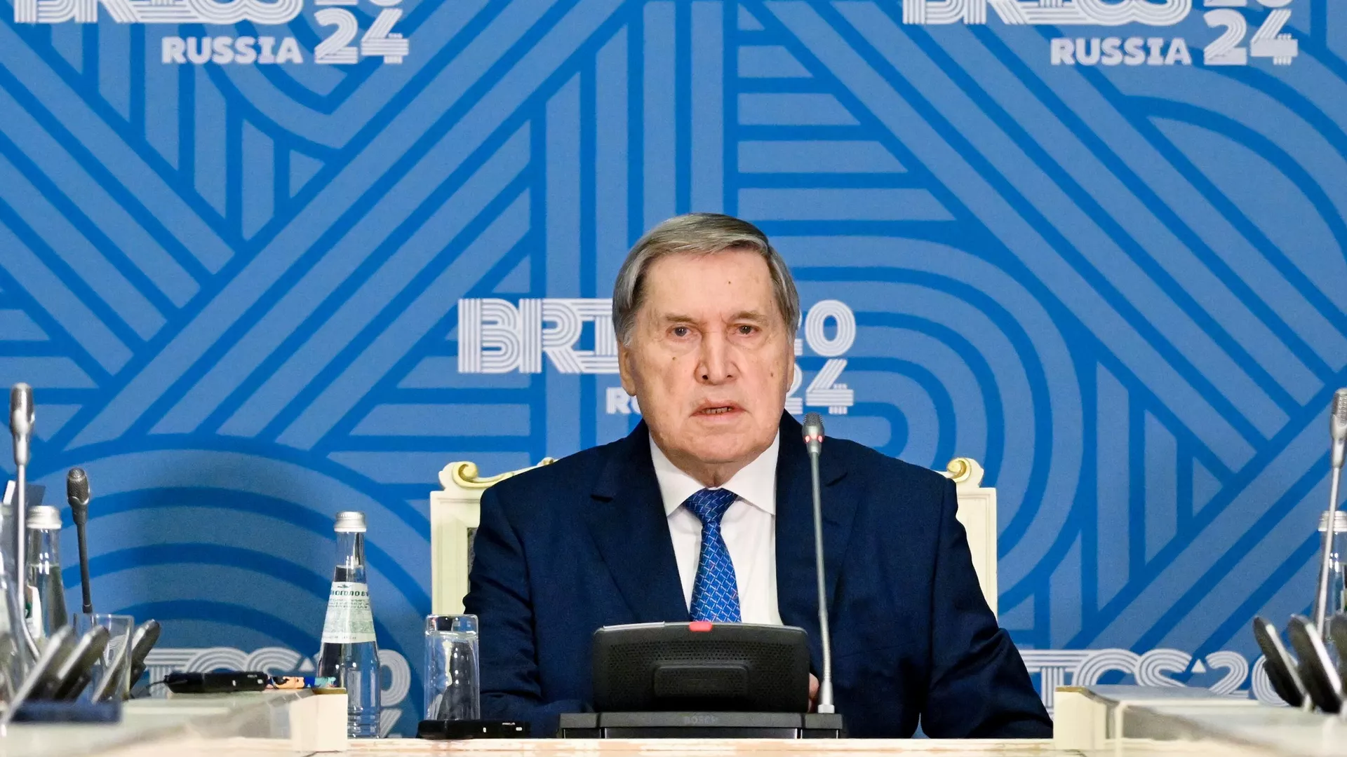 Помощник президента РФ Юрий Ушаков на брифинге в Москве по проведению саммита БРИКС в Казани Помощник президента РФ Юрий Ушаков на брифинге в Москве по проведению саммита БРИКС в Казани - РИА Новости, 1920, 10.10.2024