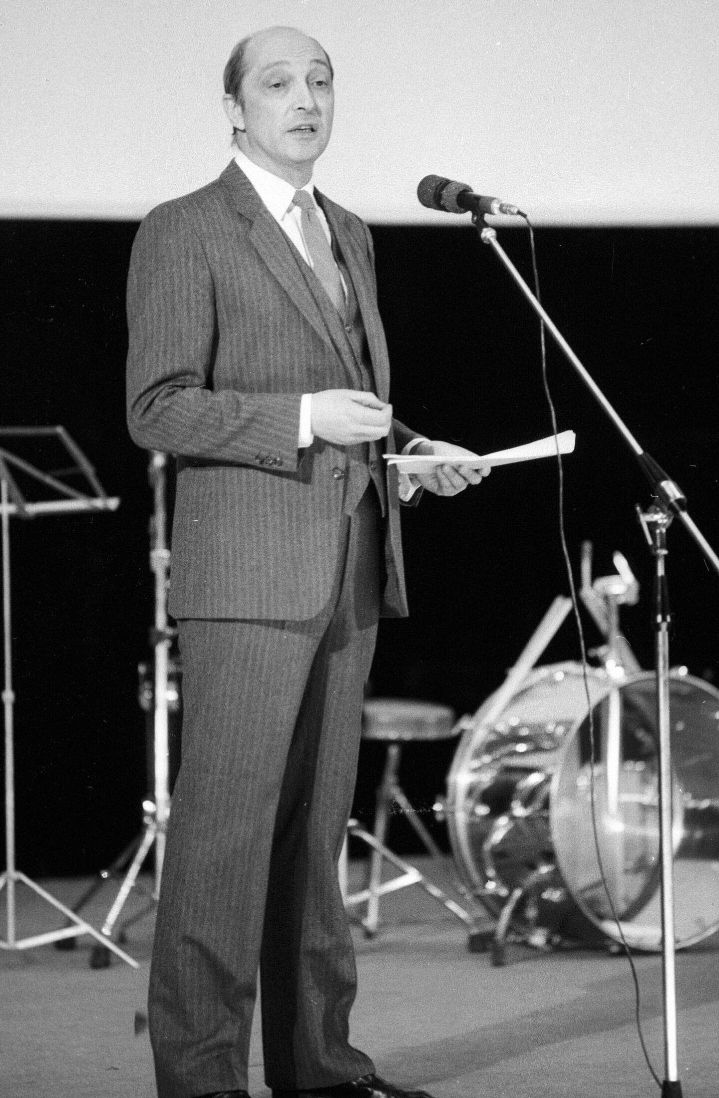 Народный артист РСФСР Михаил Козаков Народный артист РСФСР Михаил Козаков