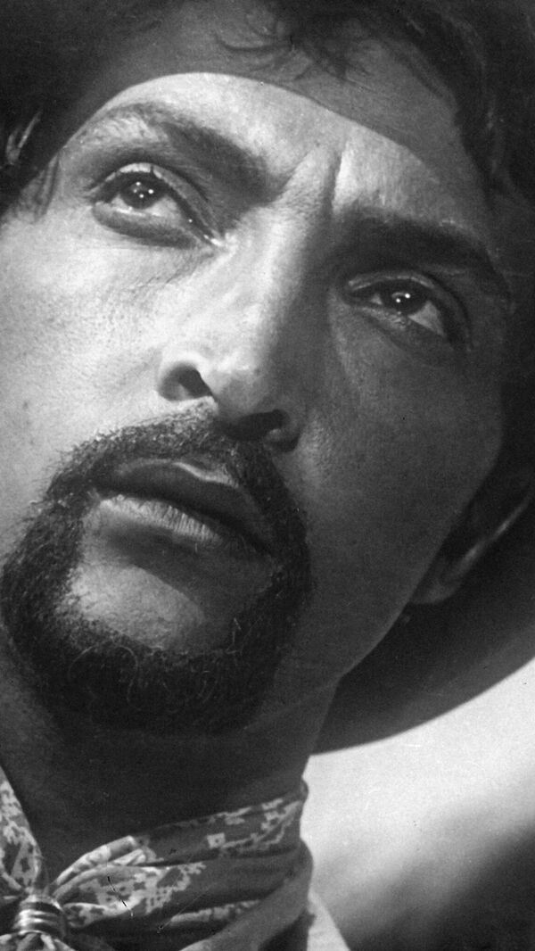 Кадр из кинофильма Человек-амфибия Кадр из кинофильма Человек-амфибия